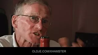 Morena pálida, mas v ...