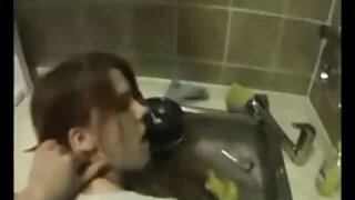 Linda garota encarac ...
